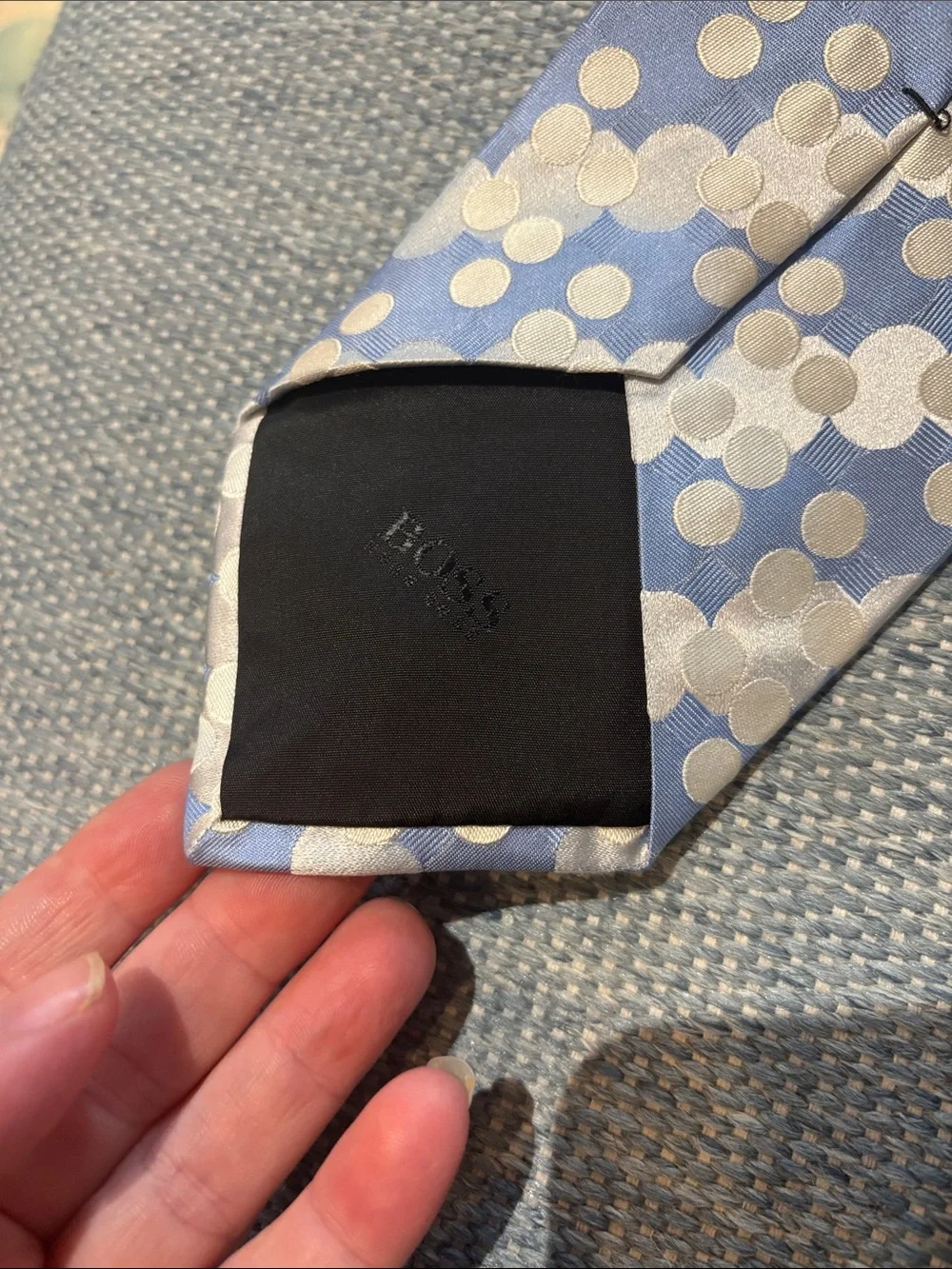 Hugo Boss 100% silk tie